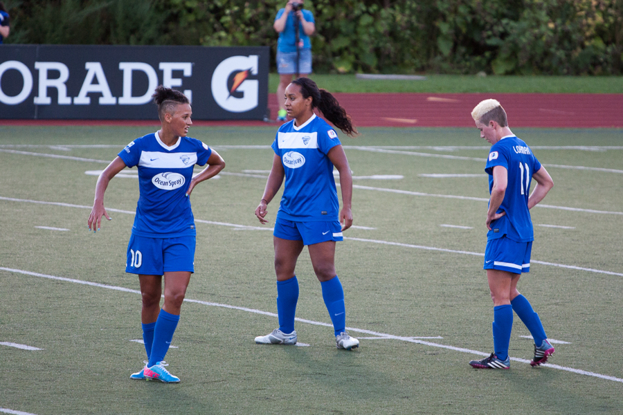 Somerville-Based Women's Football Team Folds