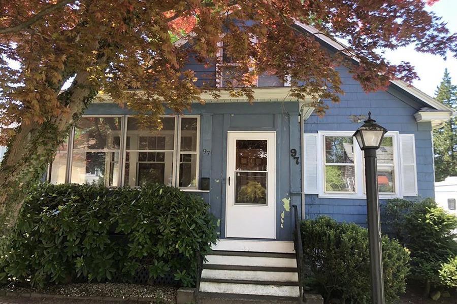 Fixer-Upper Friday: A Blue Bungalow in East Providence