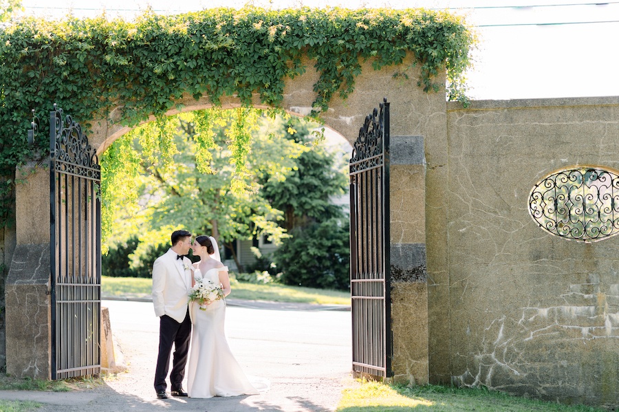 Check Out This Fairytale Wedding At Alden Castle