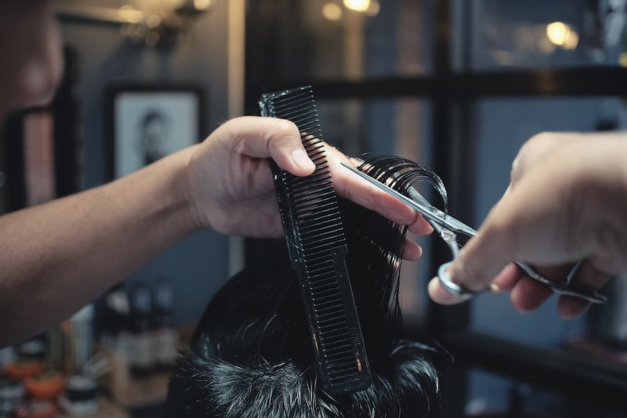 men's haircut with machine