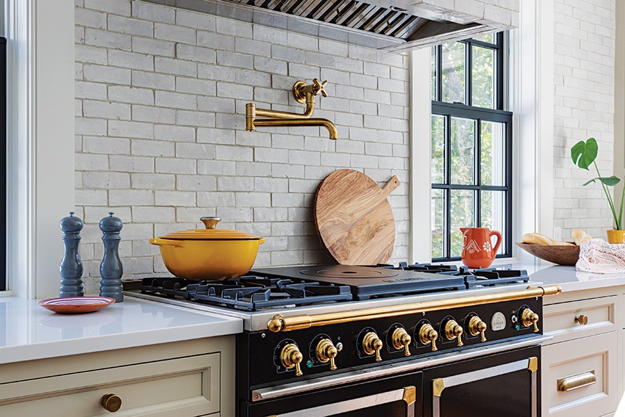 A Builder-Grade Massachusetts Kitchen Gets a Soulful Update